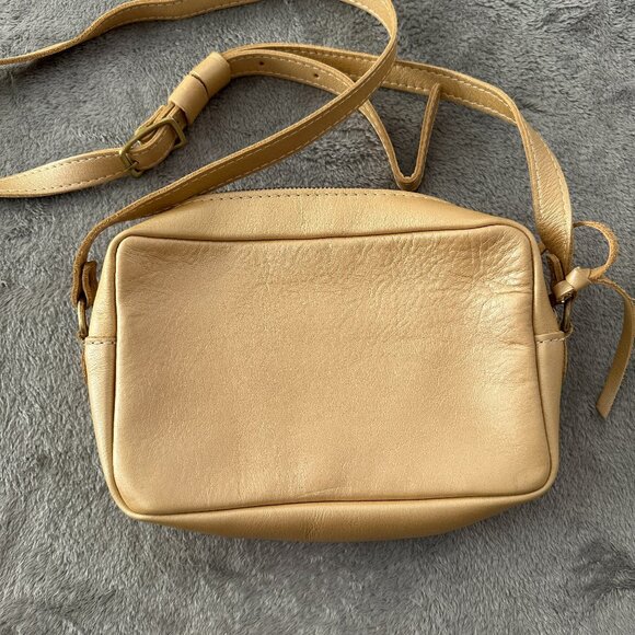 Portland Leather Champagne Camera Large Crossbody Bag - Picture 5 of 6